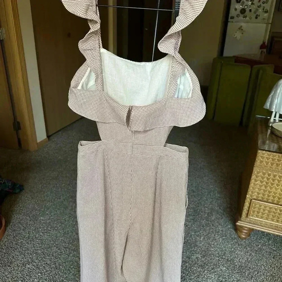 Ale by Alessandra jumpsuit with ruffle straps - Picture 3 of 5